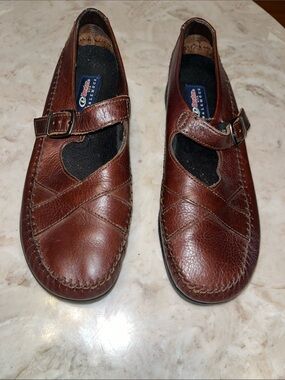 Dexter Brown Leather Mary Jane Style WalkMocs